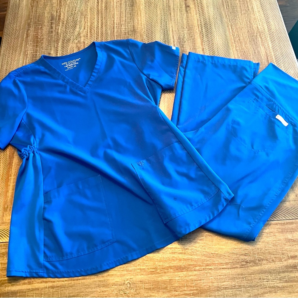 Maternity Scrub set 💙